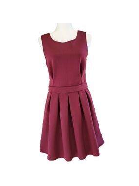 Skater Dress Open Scallop Back Sleeveless Burgandy Size Large EUC